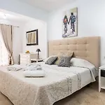 Casa Virgo Vila *
